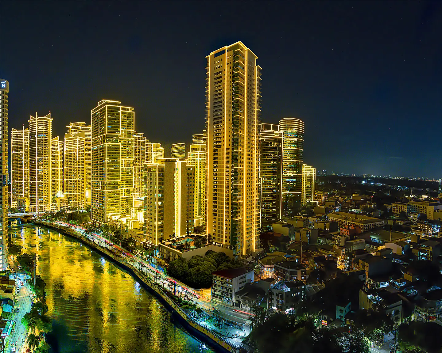 Edades WestBuilding Facade   Aerial View from PoblacionNight240325 1