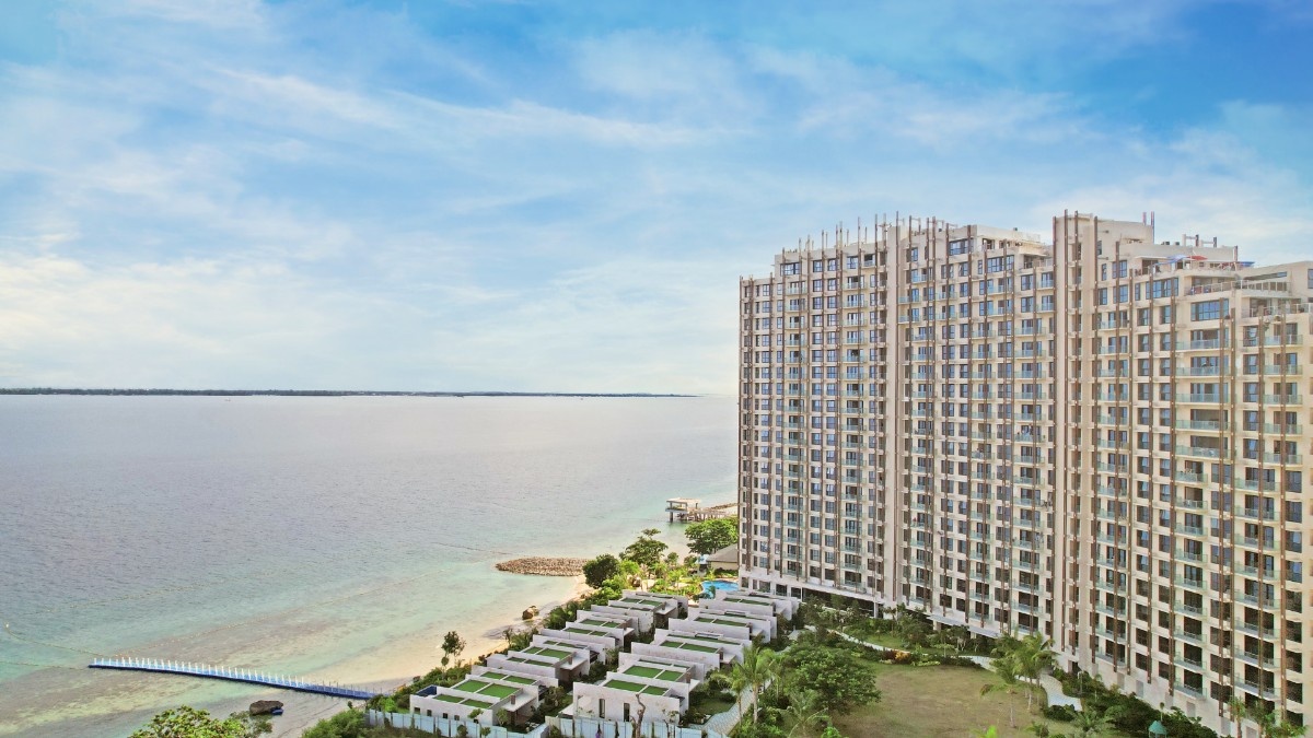 SeethevisionofbeachfrontlivingcometolifeatArugaResortandResidences Mactanpn